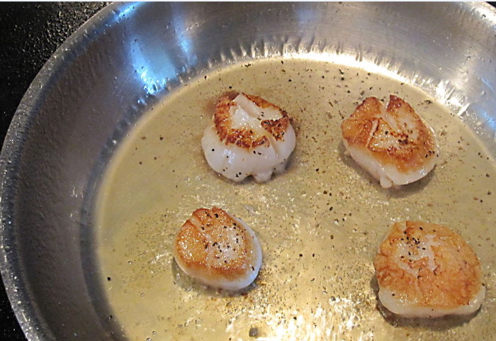 Scallops cooking